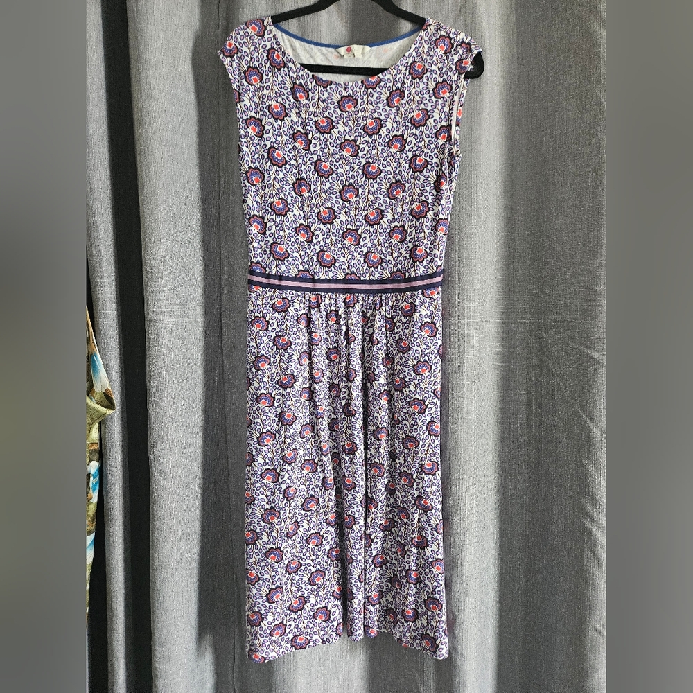 Boden Women’s Purple Floral Fit-and-Flare Dress - Picture 3 of 3
